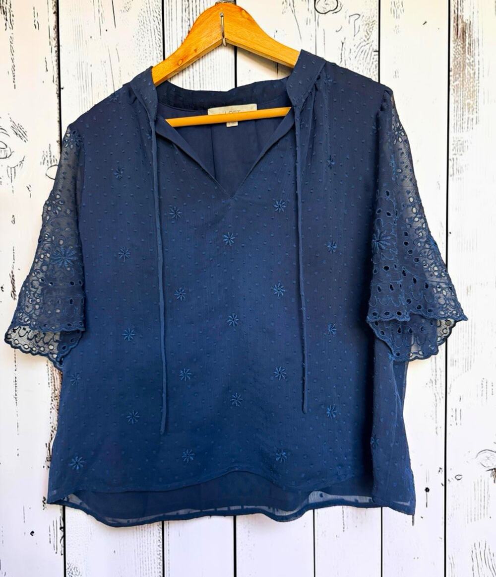LOFT Women's Navy Floral Embroidered Swiss Dot Flutter Sleeve Blouse Size L